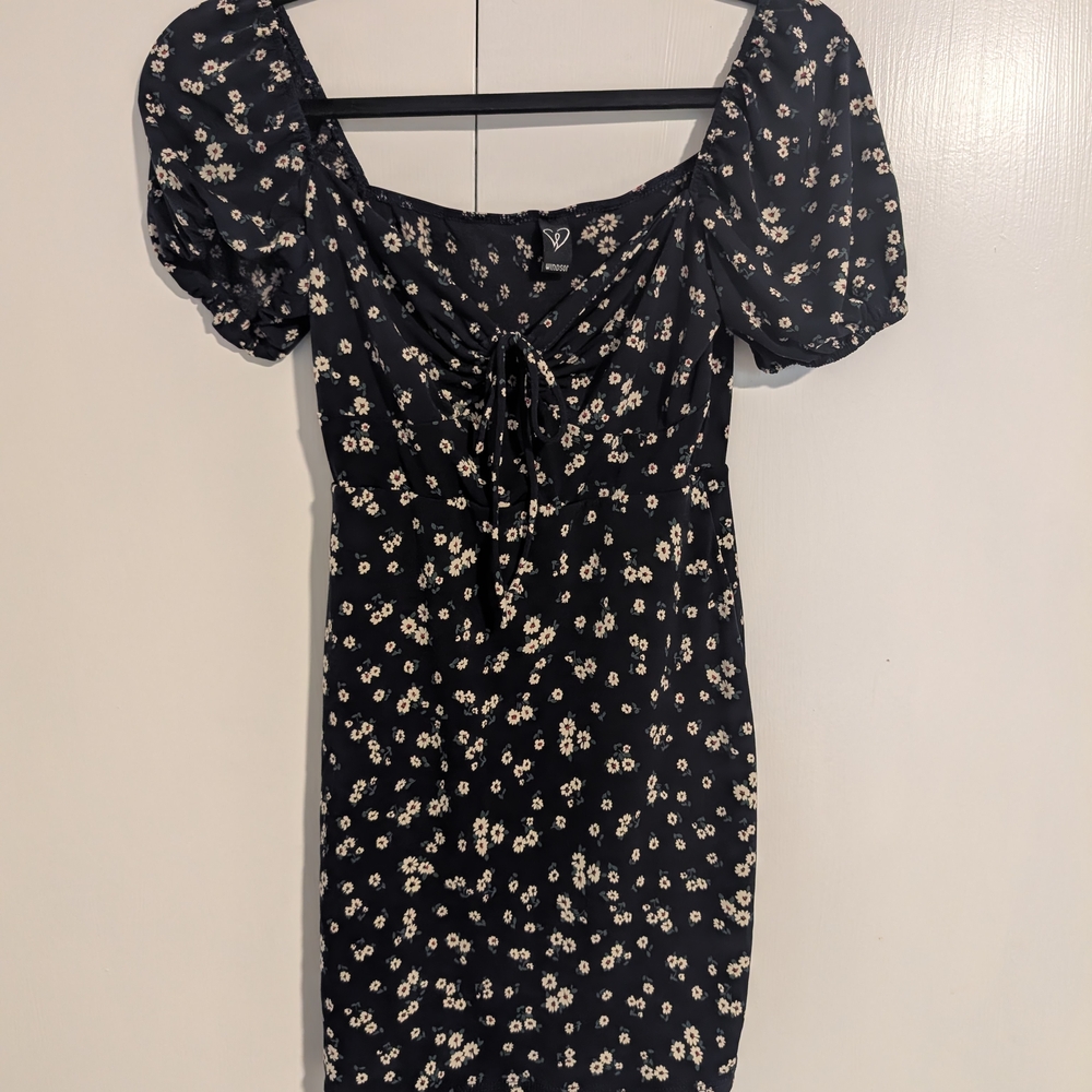 90's Style Windsor Black Floral Mini Dress